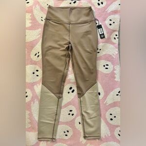 SAVVI - High-Waist Two-Tone Leggings in Olive and Light Tan
